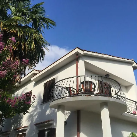 Gismondi Appartement Ičići