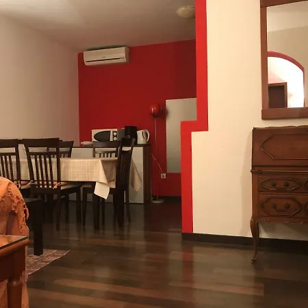 Gismondi 아파트